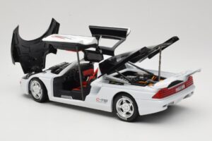 Mercedes C112 Sport Бял & Черен Guiloy 1:18 68521 Метал — снимка 5 от 8