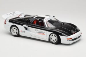 Mercedes C112 Sport Бял & Черен Guiloy 1:18 68521 Метал — снимка 6 от 8