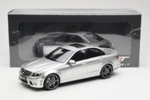 Mercedes C63 AMG W204 Сребрист GT Spirit 1:18 GT462 Смола — снимка 6 от 6