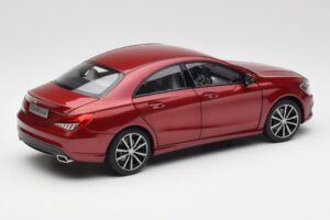 Mercedes CLA C117 Designo Patagonia Червен Металик Norev 1:18 B66960131 Метал — снимка 3 от 8