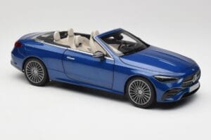 Mercedes CLE Кабриолет A236 Син Norev 1:18 B66960653 Метал — снимка 7 от 9