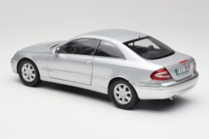 Mercedes CLK 500 C209 Сребрист Kyosho 1:18 B66962144 Метал — снимка 7 от 8