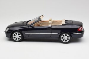 Mercedes CLK 500 W209 Кабриолет Тъмносин Металик Kyosho 1:18 B66962174 Метал — снимка 5 от 9