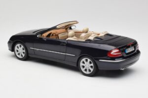 Mercedes CLK 500 W209 Кабриолет Тъмносин Металик Kyosho 1:18 B66962174 Метал — снимка 8 от 9