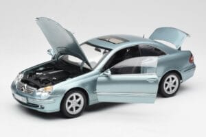 Mercedes CLK 500 W209 Светлосин Металик Kyosho 1:18 B66962192 Метал — снимка 2 от 8