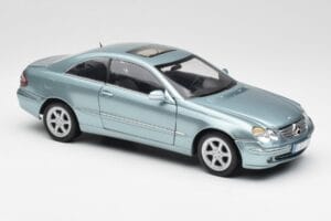 Mercedes CLK 500 W209 Светлосин Металик Kyosho 1:18 B66962192 Метал — снимка 6 от 8