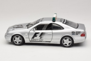 Mercedes AMG CLK 55 F1 Safety Car Maisto 1:18 B66005234 Метал — снимка 3 от 6