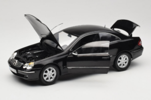 Mercedes CLK C209 Black Metallic Kyosho 1:18 B66962149 Метал — снимка 2 от 8