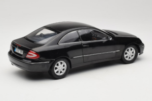 Mercedes CLK C209 Black Metallic Kyosho 1:18 B66962149 Метал — снимка 3 от 8