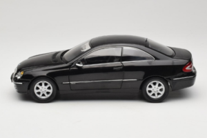 Mercedes CLK C209 Black Metallic Kyosho 1:18 B66962149 Метал — снимка 4 от 8