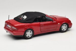 Mercedes CLK A208 Кабриолет Червен Anson 1:18 30338 Метал — снимка 3 от 8