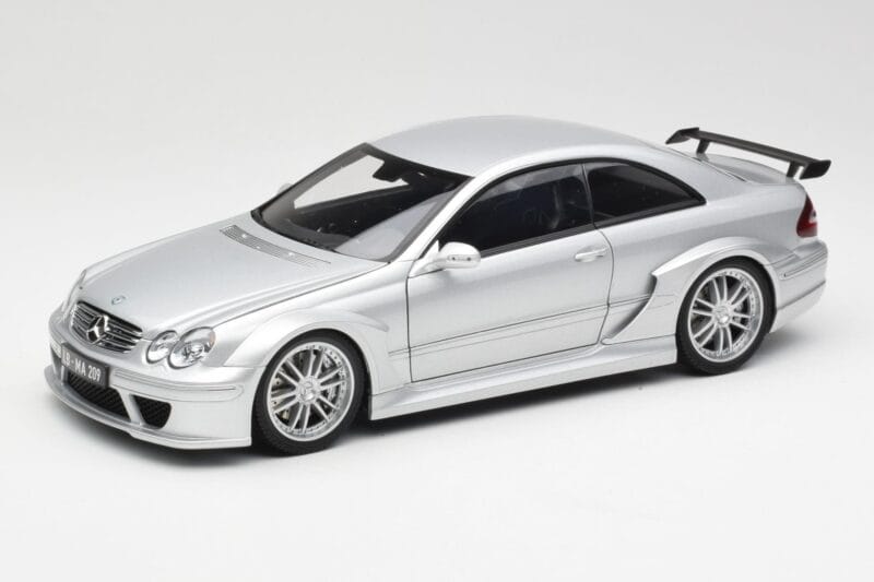 Mercedes AMG CLK DTM Сребрист Kyosho 1:18 B66962271 Метал