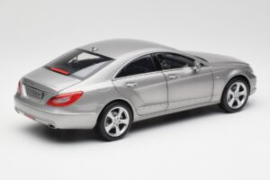 Mercedes CLS C218 Designo Alubeam Titanium Norev 1:18 B66961298 Метал — снимка 3 от 8