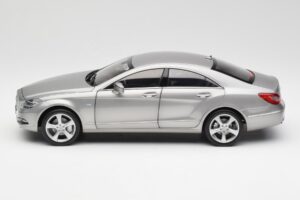 Mercedes CLS C218 Designo Alubeam Titanium Norev 1:18 B66961298 Метал — снимка 4 от 8