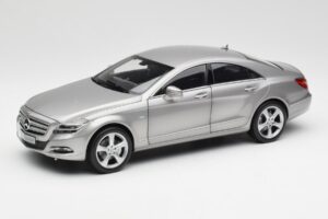 Mercedes CLS C218 Designo Alubeam Titanium Norev 1:18 B66961298 Метал
