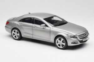 Mercedes CLS C218 Designo Alubeam Titanium Norev 1:18 B66961298 Метал — снимка 6 от 8