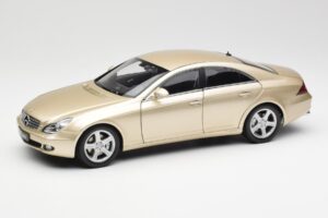 Mercedes CLS C219 Светло Бежово Злато Kyosho 1:18 08401LBE Метал