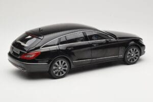 Mercedes CLS Shooting Brake X218 Obsidian Black Norev 1:18 B66960115 Метал — снимка 3 от 8