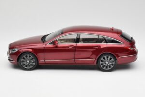 Mercedes CLS Shooting Brake X218 Thulite Червен Norev 1:18 B66960116 Метал — снимка 4 от 8
