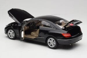 Mercedes E-Class Coupe C207 Obsidian Black Metallic Norev 1:18 B66962418 Метал — снимка 5 от 8