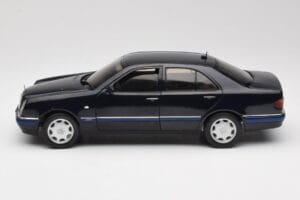 Mercedes E-Class W210 E320 Черен Sun Star 1:18 1151 Метал — снимка 4 от 8