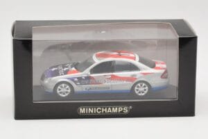 Mercedes E-Class W211 #11 Bluetec Paris-Beijing 2006 Minichamps 1:43 B66962267-R Метал — снимка 4 от 4