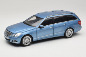 Mercedes E-Class W212 Estate Indigolith Metallic Blue Minichamps 1:18 B66962449 Метал