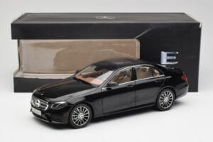 Mercedes E-Class W213 Obsidian Черен iScale 1:18 B66960380 Метал — снимка 8 от 8