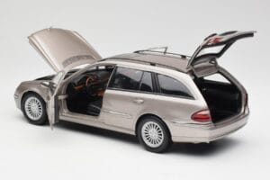 Mercedes E320 CDI W210 Комби Cubanite Сребрист Kyosho 1:18 B66962188 Метал — снимка 5 от 8