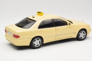 Mercedes E320 W210 Taxi Sun Star 1:18 1160 Метал — снимка 3 от 8