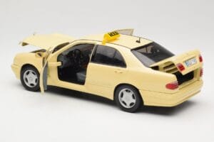 Mercedes E320 W210 Taxi Sun Star 1:18 1160 Метал — снимка 5 от 8