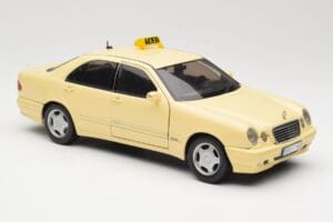 Mercedes E320 W210 Taxi Sun Star 1:18 1160 Метал — снимка 6 от 8