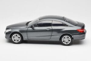 Mercedes E500 C207 Coupe Tenoric Сив Norev 1:18 183540 Метал — снимка 4 от 8
