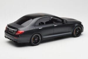 Mercedes AMG E63 S W213 Edition 1 Night Черен GT Spirit 1:18 B66963111 Смола — снимка 2 от 6