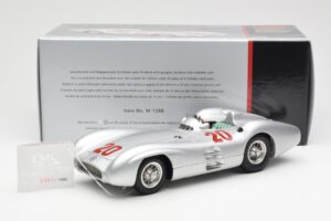 Mercedes W196 Streamliner #20 K. Kling French GP 1954 CMC 1:18 M-128B Метал — снимка 6 от 6