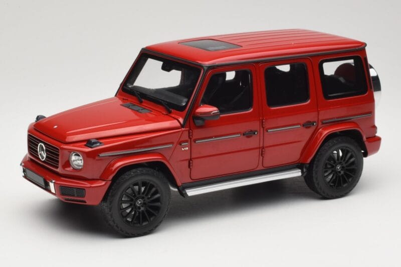 Mercedes G 500 W463 Червен Minichamps 1:18 110037101 Метал