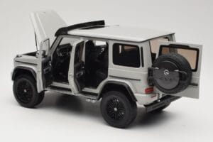 Mercedes G 63 AMG 4x4 Squared Arabian Grey Almost Real 1:18 820829 Метал — снимка 5 от 8