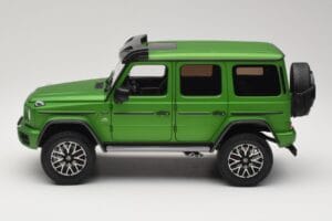 Mercedes G 63 AMG 4x4 Squared Green Hell Magno Almost Real 1:18 820821 Метал — снимка 4 от 8