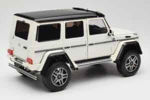 Mercedes G 63 AMG 4x4 Squared Polar White Almost Real 1:18 820203 Метал — снимка 3 от 8