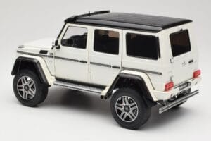 Mercedes G 63 AMG 4x4 Squared Polar White Almost Real 1:18 820203 Метал — снимка 7 от 8