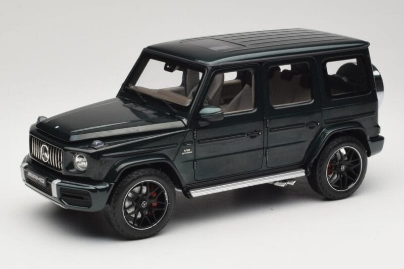 Mercedes G 63 AMG W463 Green Metallic Minichamps 1:18 110037066 Метал