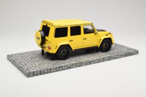 Mercedes Brabus 850 6.0 Widestar G63 W463 Electric Beam Yellow Minichamps 1:18 107032402 Метал — снимка 2 от 6