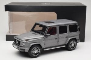 Mercedes G-Class G500 W463A Designo Platinum Magno Minichamps 1:18 B66960811 Метал — снимка 8 от 8