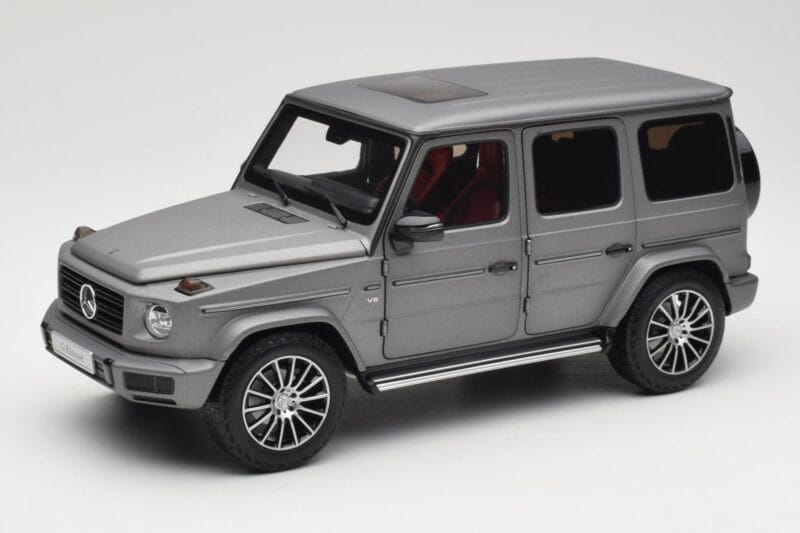 Mercedes G-Class G500 W463A Designo Platinum Magno Minichamps 1:18 B66960811 Метал