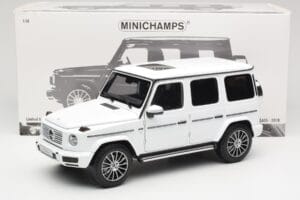 Mercedes G-Class G 500 W463A Diamond White Metallic Minichamps 1:18 113037111 Метал — снимка 8 от 8