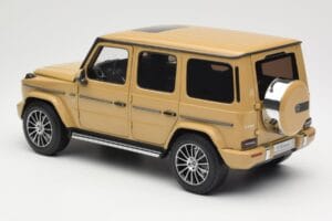 Mercedes G-Class G 500 W463A Solarbeam Yellow Metallic Minichamps 1:18 113037108 Метал — снимка 7 от 8