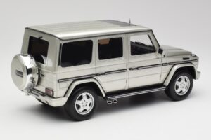 Mercedes G-Class G55 AMG W463 Iridium Сребрист Otto 1:18 OT1126 Смола — снимка 2 от 6