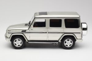 Mercedes G-Class G55 AMG W463 Iridium Сребрист Otto 1:18 OT1126 Смола — снимка 3 от 6