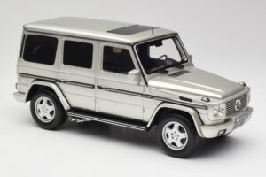 Mercedes G-Class G55 AMG W463 Iridium Сребрист Otto 1:18 OT1126 Смола — снимка 4 от 6