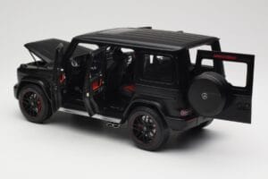 Mercedes G-Class G63 AMG W463A Matt Black Minichamps 1:18 110037064 Метал — снимка 5 от 8